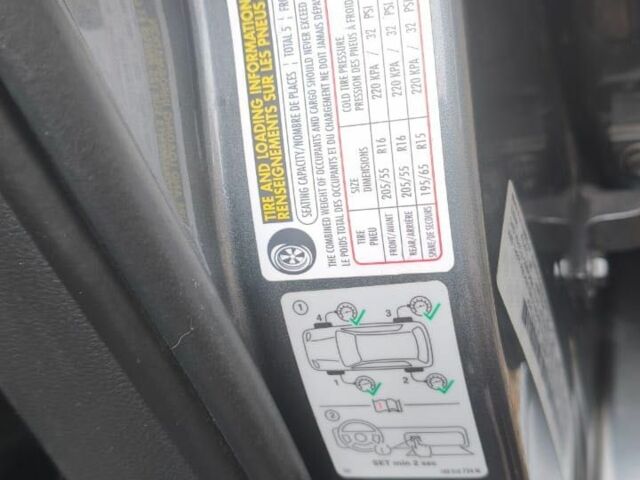 Черный Фольксваген Джетта, объемом двигателя 2.5 л и пробегом 200 тыс. км за 8200 $, фото 10 на Automoto.ua