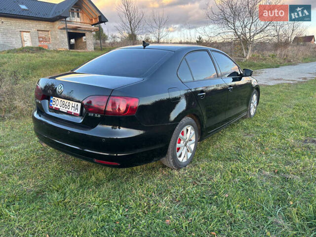 Черный Фольксваген Джетта, объемом двигателя 2.5 л и пробегом 200 тыс. км за 7999 $, фото 6 на Automoto.ua