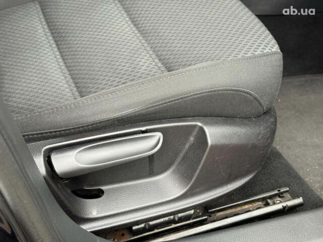 Черный Фольксваген Джетта, объемом двигателя 1.6 л и пробегом 279 тыс. км за 8690 $, фото 24 на Automoto.ua