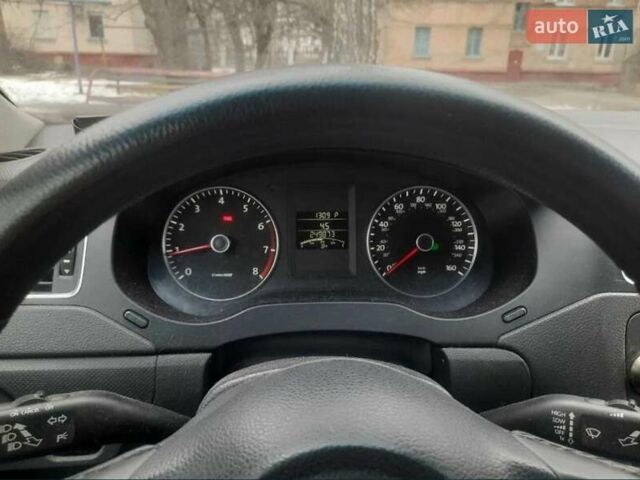 Черный Фольксваген Джетта, объемом двигателя 2.47 л и пробегом 258 тыс. км за 9200 $, фото 7 на Automoto.ua