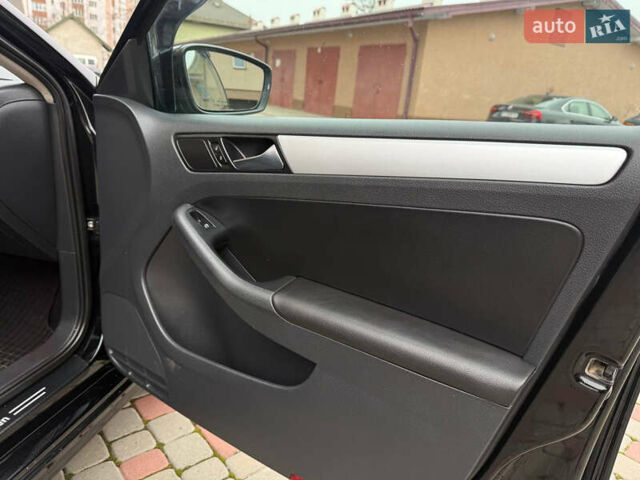 Черный Фольксваген Джетта, объемом двигателя 2 л и пробегом 170 тыс. км за 8300 $, фото 73 на Automoto.ua