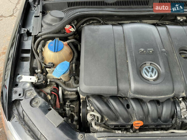 Черный Фольксваген Джетта, объемом двигателя 2.5 л и пробегом 174 тыс. км за 8300 $, фото 14 на Automoto.ua