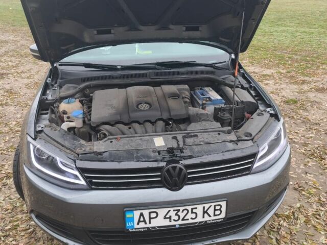 Черный Фольксваген Джетта, объемом двигателя 2.5 л и пробегом 200 тыс. км за 8200 $, фото 18 на Automoto.ua