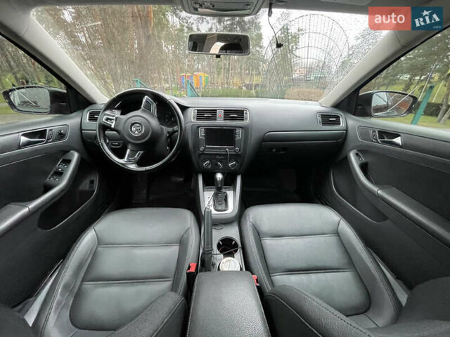 Чорний Фольксваген Джетта, об'ємом двигуна 2.48 л та пробігом 290 тис. км за 7800 $, фото 9 на Automoto.ua