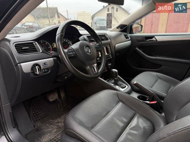 Черный Фольксваген Джетта, объемом двигателя 2 л и пробегом 170 тыс. км за 8300 $, фото 37 на Automoto.ua