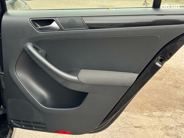 Черный Фольксваген Джетта, объемом двигателя 1.6 л и пробегом 279 тыс. км за 8690 $, фото 20 на Automoto.ua