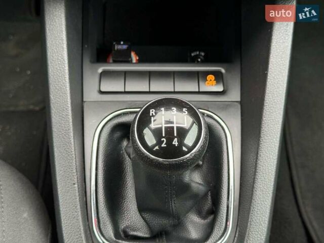 Черный Фольксваген Джетта, объемом двигателя 1.6 л и пробегом 279 тыс. км за 8690 $, фото 29 на Automoto.ua