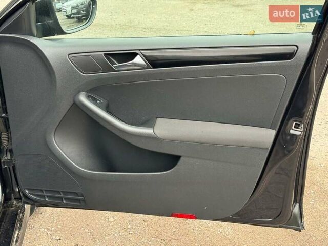 Черный Фольксваген Джетта, объемом двигателя 1.6 л и пробегом 279 тыс. км за 8690 $, фото 22 на Automoto.ua