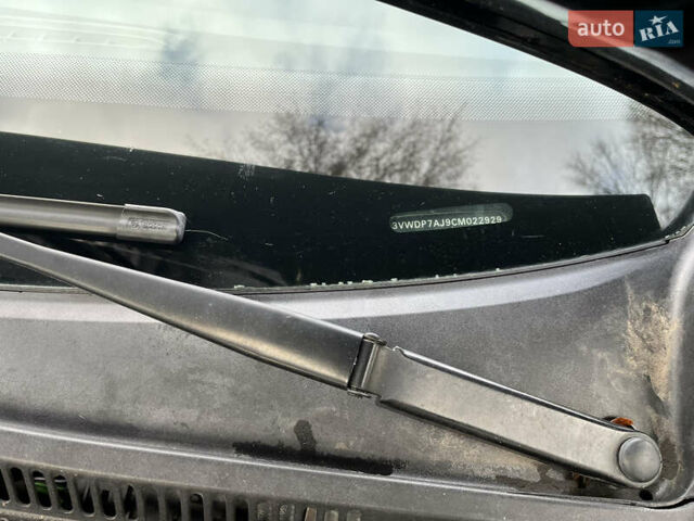 Черный Фольксваген Джетта, объемом двигателя 2.5 л и пробегом 174 тыс. км за 8300 $, фото 17 на Automoto.ua