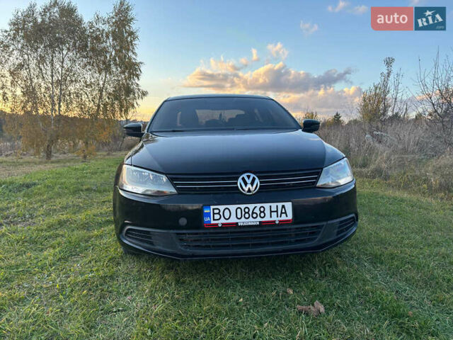 Черный Фольксваген Джетта, объемом двигателя 2.5 л и пробегом 200 тыс. км за 7999 $, фото 4 на Automoto.ua