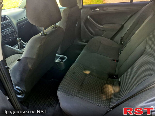 Чорний Фольксваген Джетта, об'ємом двигуна 2 л та пробігом 290 тис. км за 5500 $, фото 11 на Automoto.ua