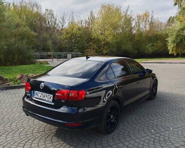 Чорний Фольксваген Джетта, об'ємом двигуна 1.6 л та пробігом 253 тис. км за 8500 $, фото 4 на Automoto.ua