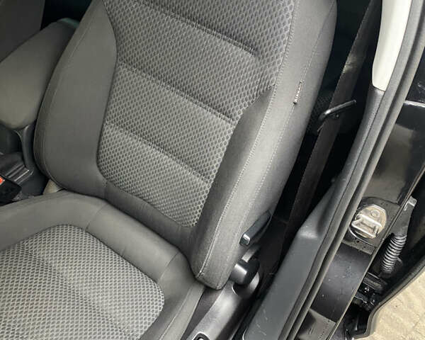 Черный Фольксваген Джетта, объемом двигателя 1.2 л и пробегом 112 тыс. км за 7800 $, фото 29 на Automoto.ua