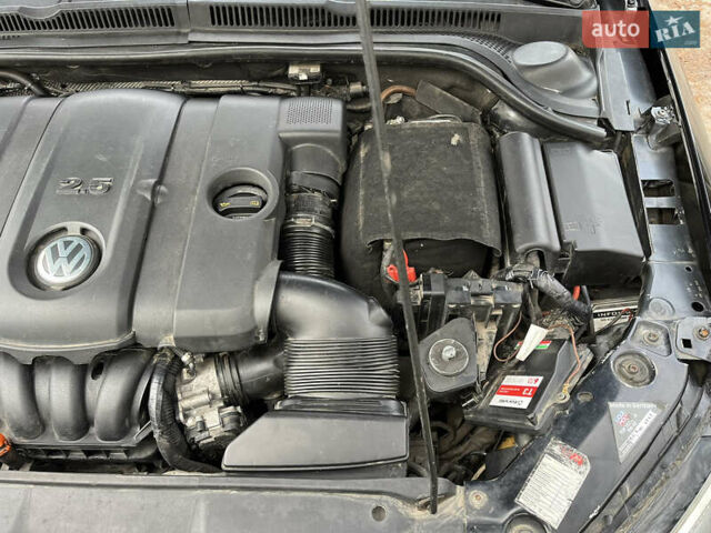 Черный Фольксваген Джетта, объемом двигателя 2.5 л и пробегом 174 тыс. км за 8300 $, фото 15 на Automoto.ua