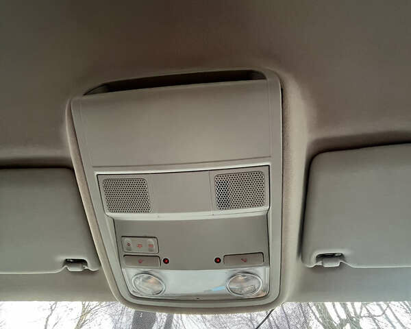 Черный Фольксваген Джетта, объемом двигателя 2.5 л и пробегом 174 тыс. км за 8300 $, фото 34 на Automoto.ua