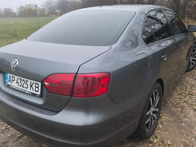 Черный Фольксваген Джетта, объемом двигателя 2.5 л и пробегом 200 тыс. км за 8200 $, фото 2 на Automoto.ua