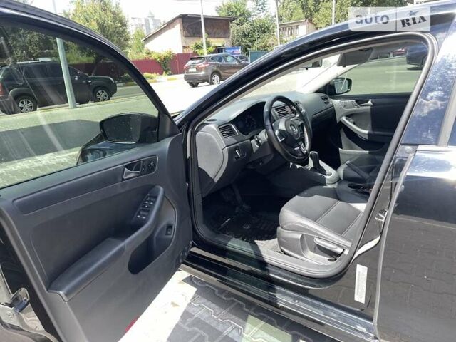 Черный Фольксваген Джетта, объемом двигателя 2.48 л и пробегом 276 тыс. км за 7900 $, фото 4 на Automoto.ua