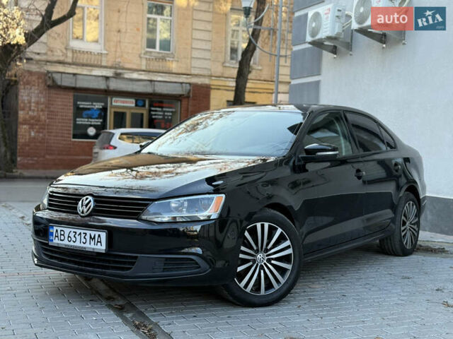 Черный Фольксваген Джетта, объемом двигателя 2.48 л и пробегом 152 тыс. км за 8500 $, фото 5 на Automoto.ua