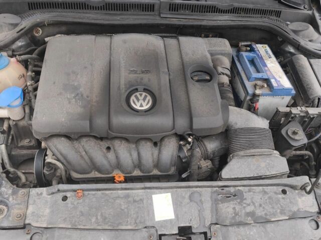 Черный Фольксваген Джетта, объемом двигателя 2.5 л и пробегом 200 тыс. км за 8200 $, фото 16 на Automoto.ua