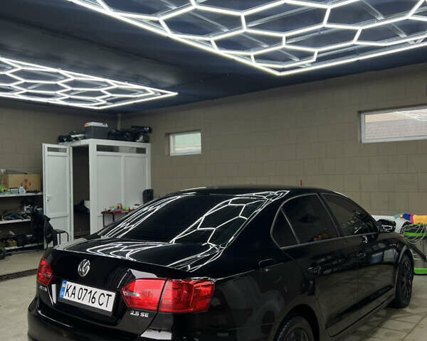 Чорний Фольксваген Джетта, об'ємом двигуна 2.48 л та пробігом 189 тис. км за 8999 $, фото 2 на Automoto.ua