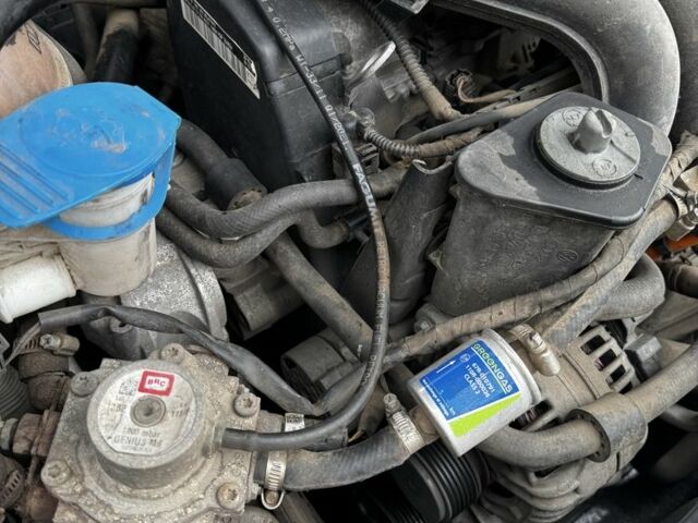 Чорний Фольксваген Джетта, об'ємом двигуна 2 л та пробігом 260 тис. км за 7200 $, фото 10 на Automoto.ua