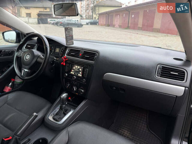 Черный Фольксваген Джетта, объемом двигателя 2 л и пробегом 170 тыс. км за 8300 $, фото 76 на Automoto.ua
