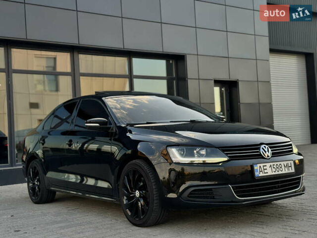 Черный Фольксваген Джетта, объемом двигателя 1.97 л и пробегом 215 тыс. км за 10000 $, фото 7 на Automoto.ua