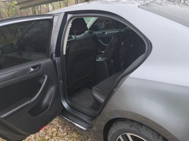 Черный Фольксваген Джетта, объемом двигателя 2.5 л и пробегом 200 тыс. км за 8200 $, фото 8 на Automoto.ua