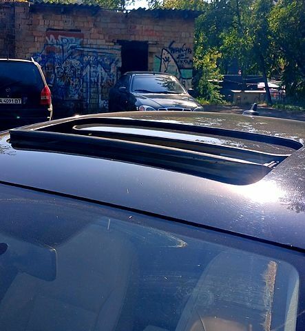 Черный Фольксваген Джетта, объемом двигателя 2.5 л и пробегом 320 тыс. км за 8000 $, фото 3 на Automoto.ua