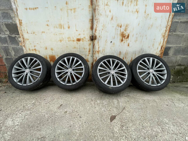 Черный Фольксваген Джетта, объемом двигателя 2.5 л и пробегом 200 тыс. км за 8700 $, фото 6 на Automoto.ua