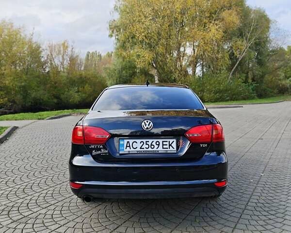 Чорний Фольксваген Джетта, об'ємом двигуна 1.6 л та пробігом 253 тис. км за 8500 $, фото 6 на Automoto.ua