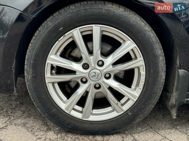 Черный Фольксваген Джетта, объемом двигателя 1.6 л и пробегом 279 тыс. км за 8690 $, фото 9 на Automoto.ua