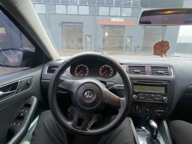 Черный Фольксваген Джетта, объемом двигателя 2 л и пробегом 260 тыс. км за 7100 $, фото 5 на Automoto.ua