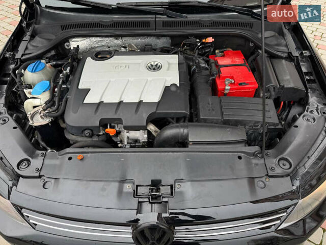 Черный Фольксваген Джетта, объемом двигателя 2 л и пробегом 170 тыс. км за 8300 $, фото 80 на Automoto.ua