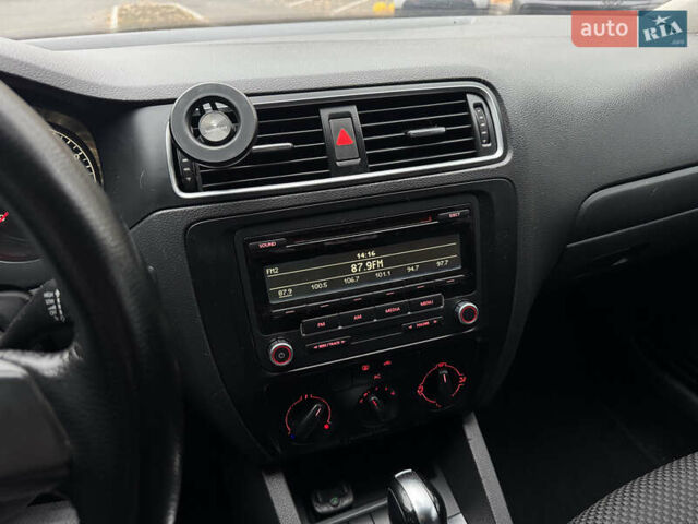 Черный Фольксваген Джетта, объемом двигателя 2 л и пробегом 260 тыс. км за 7499 $, фото 10 на Automoto.ua