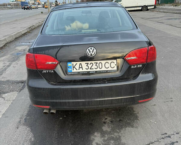 Черный Фольксваген Джетта, объемом двигателя 2.5 л и пробегом 223 тыс. км за 7500 $, фото 8 на Automoto.ua