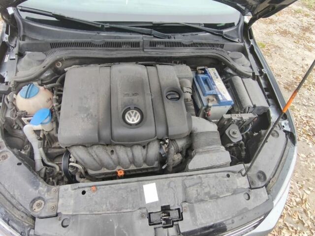 Черный Фольксваген Джетта, объемом двигателя 2.5 л и пробегом 200 тыс. км за 8200 $, фото 21 на Automoto.ua