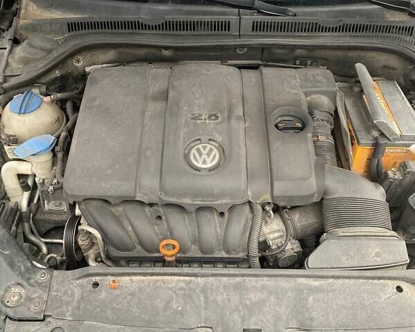 Черный Фольксваген Джетта, объемом двигателя 2.5 л и пробегом 189 тыс. км за 7800 $, фото 9 на Automoto.ua