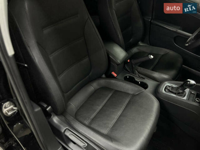 Чорний Фольксваген Джетта, об'ємом двигуна 2.48 л та пробігом 189 тис. км за 8999 $, фото 12 на Automoto.ua