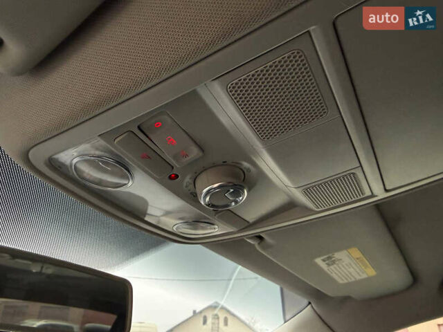 Черный Фольксваген Джетта, объемом двигателя 2 л и пробегом 170 тыс. км за 8300 $, фото 48 на Automoto.ua