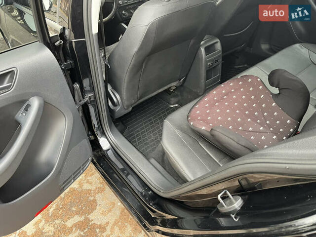 Черный Фольксваген Джетта, объемом двигателя 2.5 л и пробегом 174 тыс. км за 8300 $, фото 29 на Automoto.ua