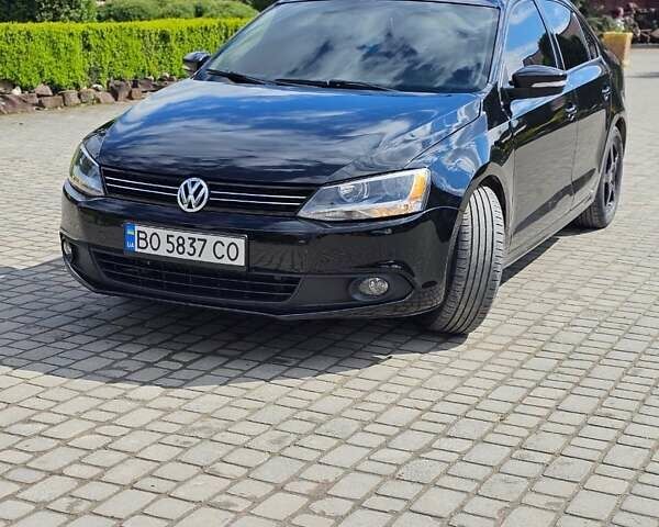 Чорний Фольксваген Джетта, об'ємом двигуна 2.48 л та пробігом 263 тис. км за 8000 $, фото 4 на Automoto.ua