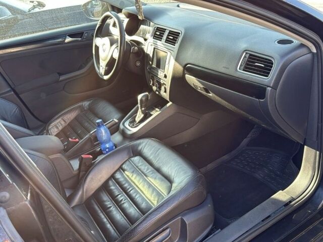 Чорний Фольксваген Джетта, об'ємом двигуна 2 л та пробігом 223 тис. км за 4700 $, фото 3 на Automoto.ua