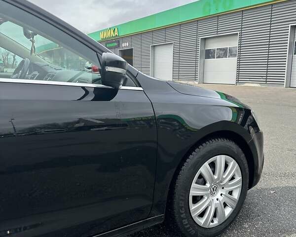 Чорний Фольксваген Джетта, об'ємом двигуна 2.5 л та пробігом 300 тис. км за 8400 $, фото 2 на Automoto.ua