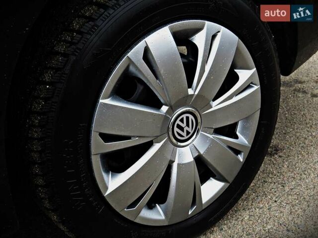 Черный Фольксваген Джетта, объемом двигателя 2 л и пробегом 151 тыс. км за 8800 $, фото 4 на Automoto.ua