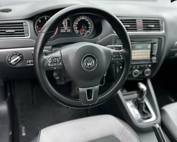 Чорний Фольксваген Джетта, об'ємом двигуна 1.6 л та пробігом 263 тис. км за 7500 $, фото 22 на Automoto.ua