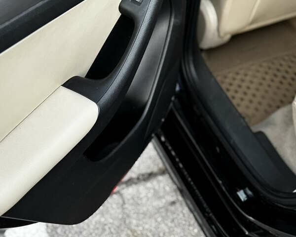 Черный Фольксваген Джетта, объемом двигателя 1.97 л и пробегом 229 тыс. км за 9500 $, фото 17 на Automoto.ua