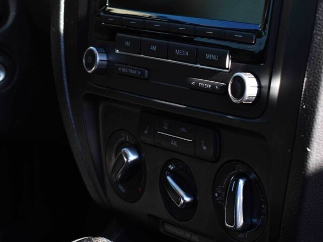 Черный Фольксваген Джетта, объемом двигателя 2.5 л и пробегом 280 тыс. км за 8700 $, фото 12 на Automoto.ua