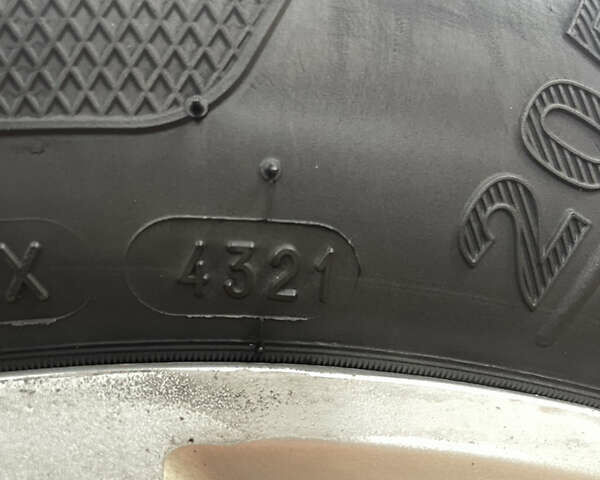 Черный Фольксваген Джетта, объемом двигателя 2.5 л и пробегом 219 тыс. км за 7800 $, фото 15 на Automoto.ua