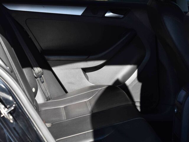 Черный Фольксваген Джетта, объемом двигателя 2.5 л и пробегом 280 тыс. км за 8700 $, фото 14 на Automoto.ua